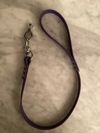 Short Handlers Lead — 32" Biothane with Stainless French Snap