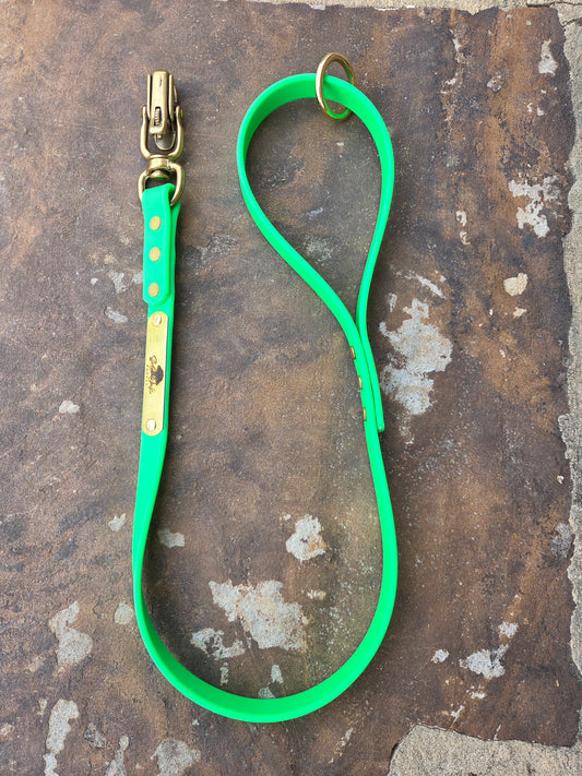 Short Handlers Lead — 32" Biothane with Brass Quick-Release Snap
